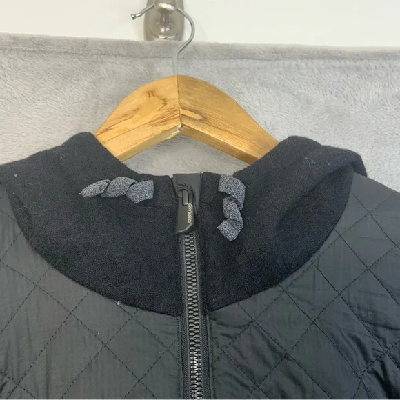 ICEBREAKER Merinoloft Departure Quilted Jacket. Black insulated wool. Size Med. - Picture 5 of 8